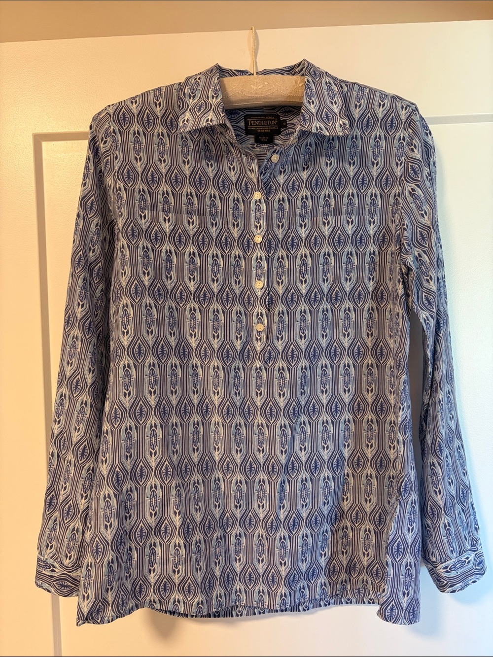 Pendleton Blue & White Geometric Button-Front Shirt